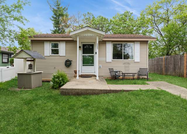 Property at 5502 E Lake Shore Dr, Wonder Lake, IL 60097, 2 beds, 1 bath