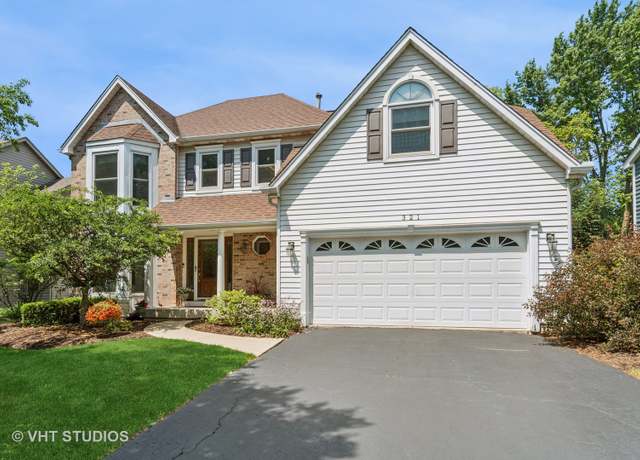 Property at 321 Breckenridge Dr, Aurora, IL 60504, 4 beds, 2.5 baths