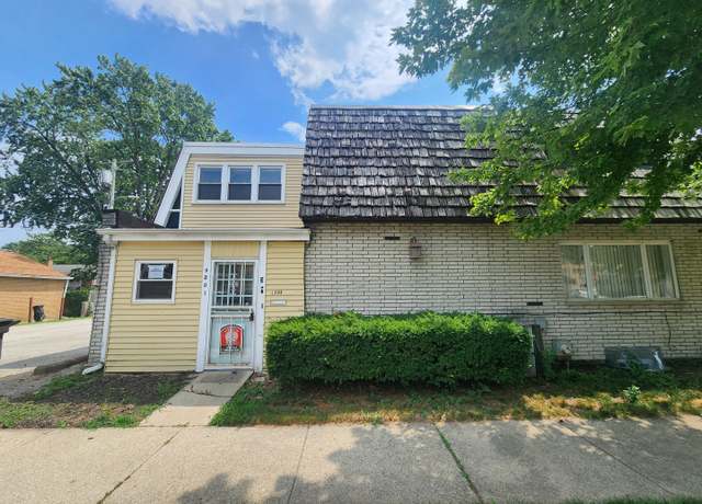 Property at 9201 S Kedzie Ave #3, Evergreen Park, IL 60805, 3 beds, 1.5 baths
