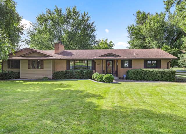 Property at 5301 Orchard Ave, Rockford, IL 61108, 4 beds, 3.5 baths