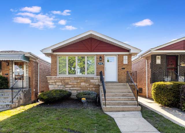 Property at 8912 S Lowe Ave, Chicago, IL 60620, 5 beds, 2.5 baths