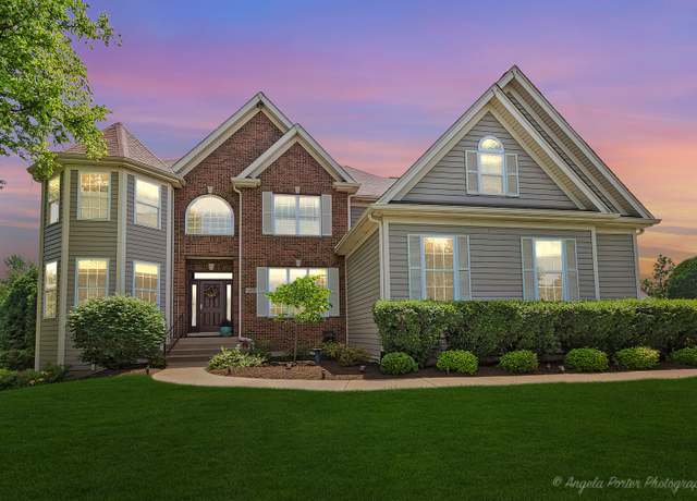 Property at 6805 Burning Tree Cir, Mchenry, IL 60050, 5 beds, 2.5 baths