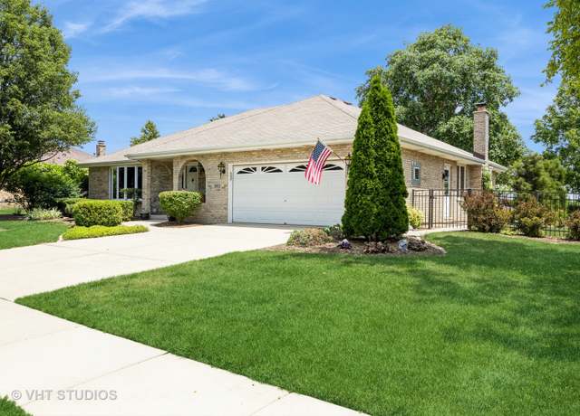 Property at 18821 Dickens Dr, Mokena, IL 60448, 3 beds, 2.5 baths
