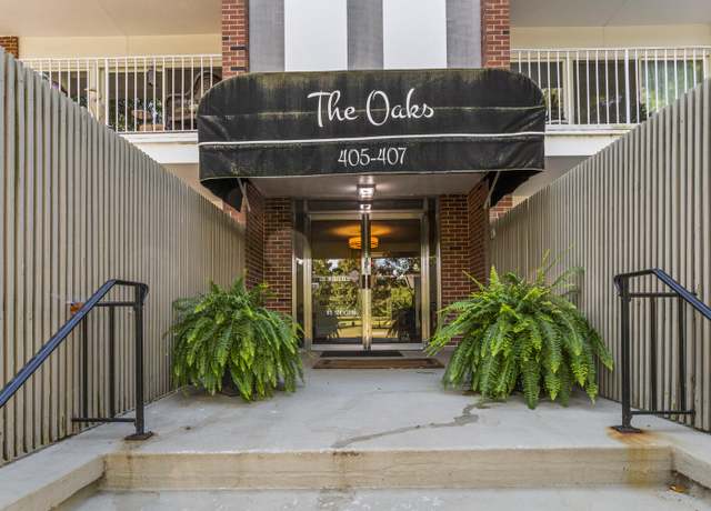 Property at 405 W University Ave #102, Champaign, IL 61820, 2 beds, 2 baths