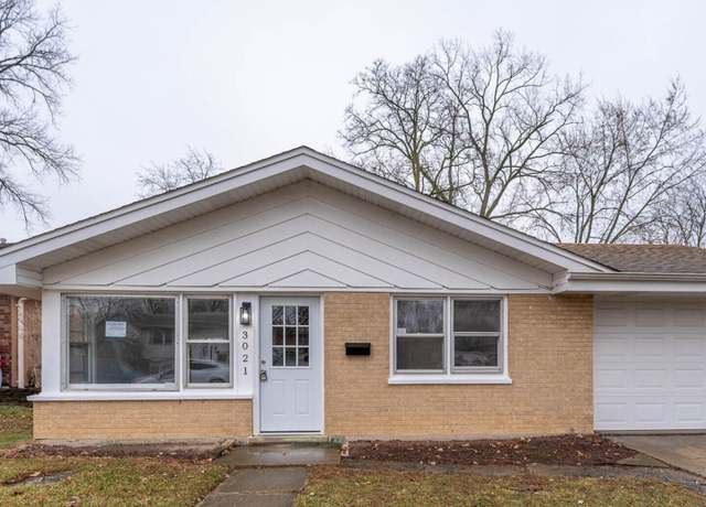 Property at 3021 Phillips Ave, Steger, IL 60475, 3 beds, 1 bath