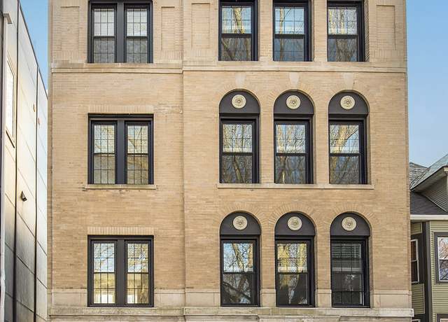 Property at 1535 W Estes Ave, Chicago, IL 60626, 11 beds, 7 baths