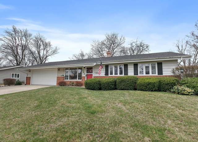 Property at 160 Washington Blvd, Hoffman Estates, IL 60169, 3 beds, 1.5 baths