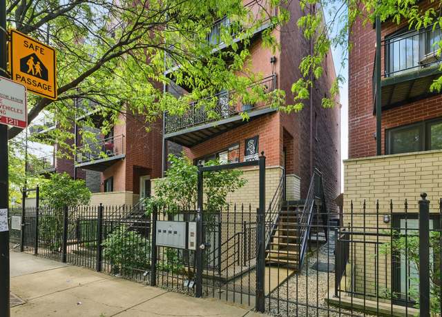 Property at 27 E 26th St #5, Chicago, IL 60616, 2 beds, 2 baths