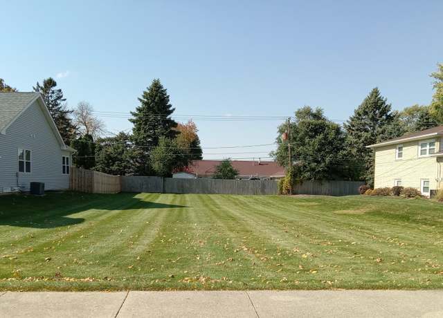 Property at 70 S Weston Ave, Elgin, IL 60123