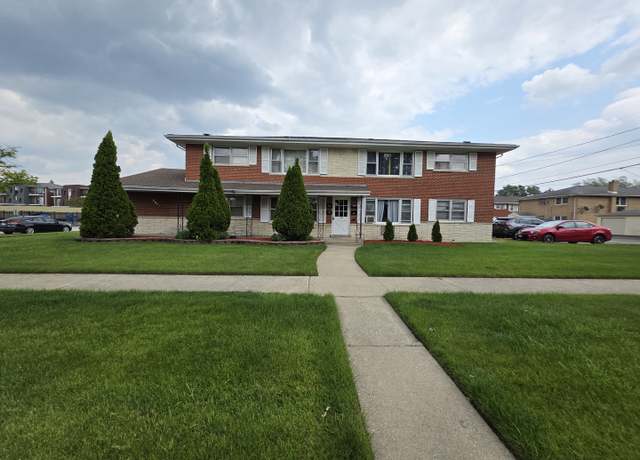 Property at 3641 W 120th St, Alsip, IL 60803, 8 beds, 4 baths