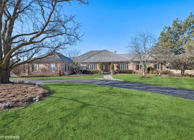 Property at 1711 Bull Valley Dr, Woodstock, IL 60098, 3 beds, 2.5 baths