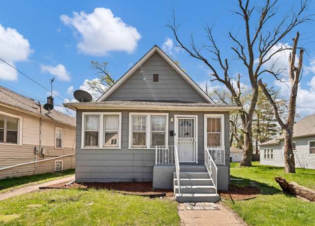 Property at 13916 Lincoln Ave, Dolton, IL 60419, 3 beds, 1 bath