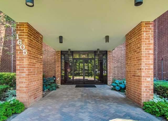 Property at 1605 E Central Rd Unit 117C, Arlington Heights, IL 60005, 2 beds, 2 baths