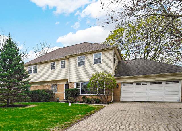 Property at 10 W Leon Ln, Prospect Heights, IL 60070, 4 beds, 3.5 baths