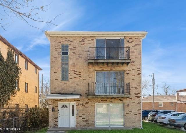 Property at 1415 W 123rd St, Calumet Park, IL 60827, 9 beds, 4 baths