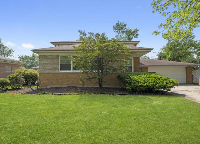 Property at 16030 University Ave, South Holland, IL 60473, 4 beds, 1.5 baths