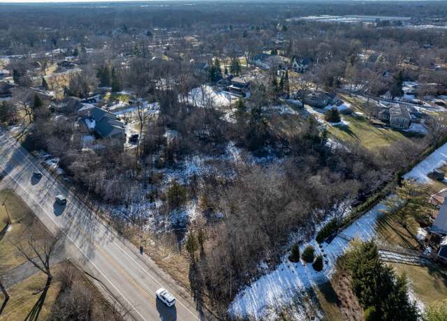 Property at 315 & 335 N St. Mary's Rd, Green Oaks, IL 60048