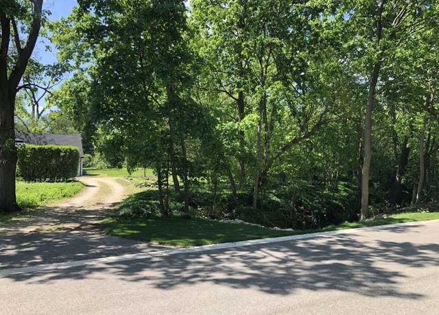 Property at 882 N Franklin Ave, Palatine, IL 60067
