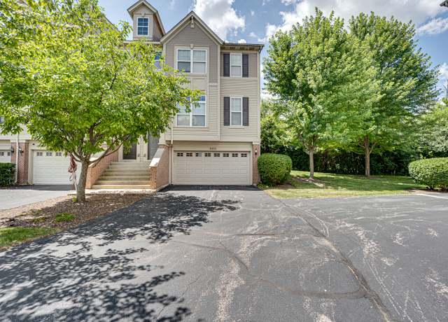Property at 3355 Kentshire Cir, Aurora, IL 60504, 3 beds, 2.5 baths