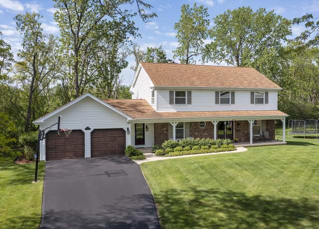 Property at 1990 Richfield Ave, Highland Park, IL 60035, 4 beds, 2.5 baths
