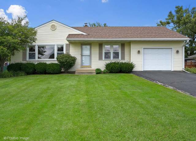 Property at 110 Holly Ave, Darien, IL 60561, 3 beds, 1 bath