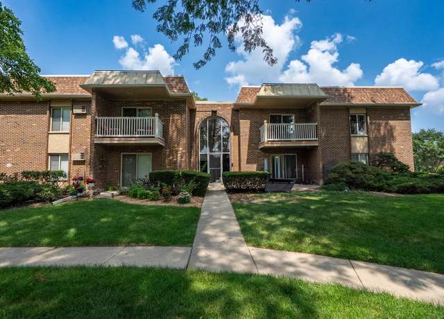Property at 2422 N Kennicott Dr Unit 2A, Arlington Heights, IL 60004, 2 beds, 2 baths