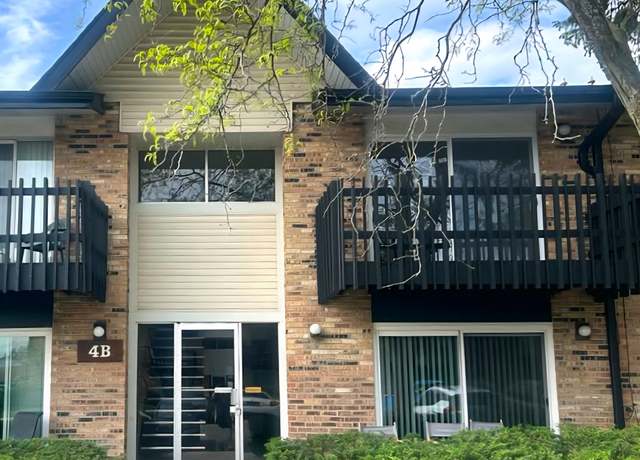 Property at 4B Kingery Quarter #206, Willowbrook, IL 60527, 1 bed, 1 bath