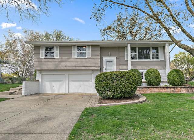 Property at 1618 Syracuse Ln, Schaumburg, IL 60193, 4 beds, 2.5 baths