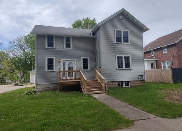 Property at 407 Allen St, Belvidere, IL 61008, 4 beds, 1.5 baths