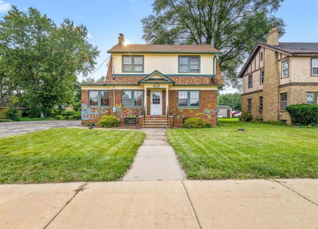 Property at 3128 N Main St, Rockford, IL 61103, 3 beds, 1.5 baths