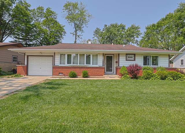 Property at 521 Edgewood Ln, Elk Grove Village, IL 60007, 3 beds, 1.5 baths