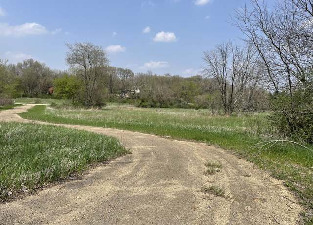 Property at 203 Flambeau Ln, Dixon, IL 61021