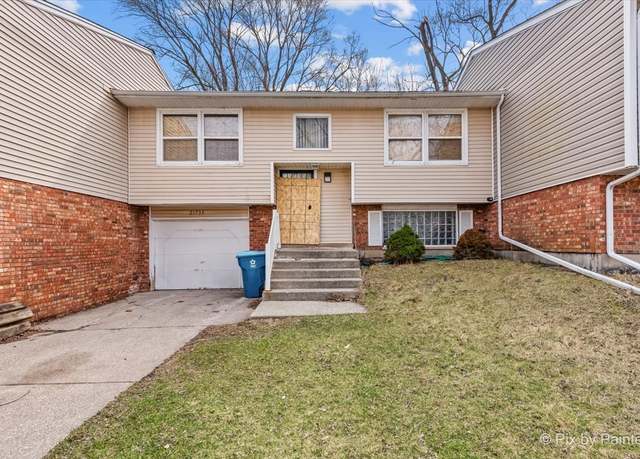 Property at 21733 Carol Ave #21733, Sauk Village, IL 60411, 3 beds, 1.5 baths
