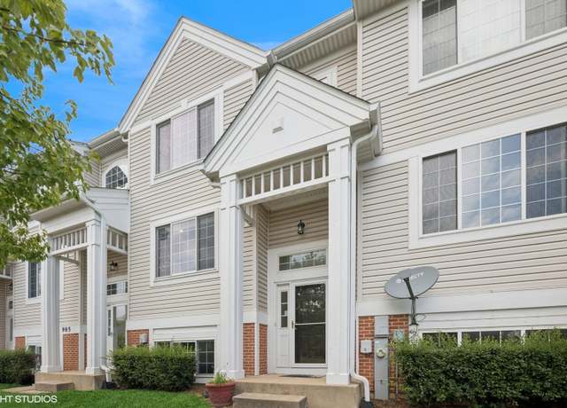 Property at 983 Mayfair Ct, Elk Grove Village, IL 60007, 3 beds, 2.5 baths
