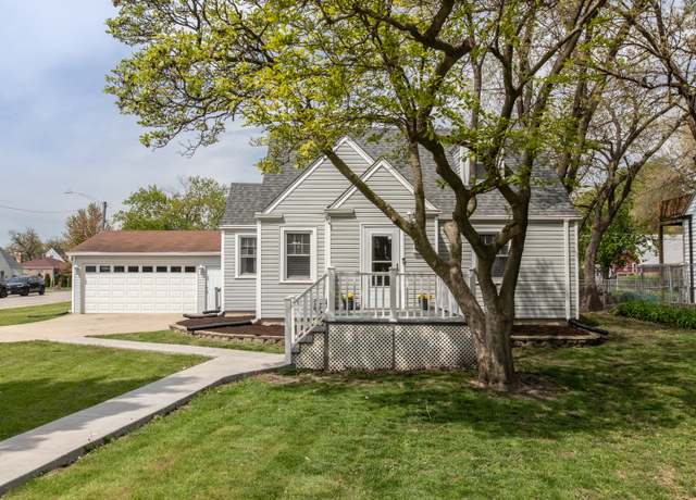 Property at 100 N Caryl Ave, Northlake, IL 60164, 3 beds, 1 bath