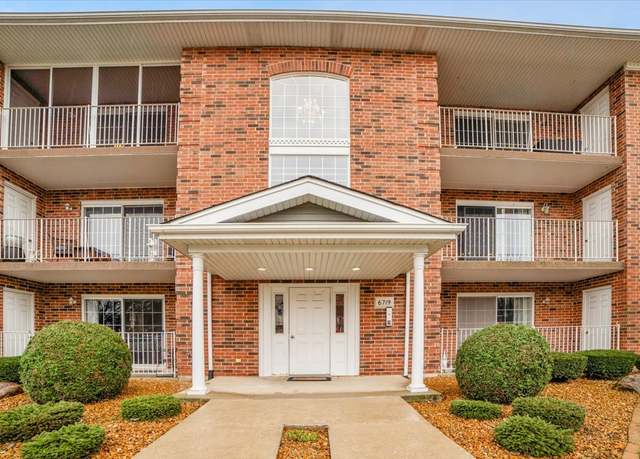 Property at 6719 W White Tailed Ln Unit 3E, Tinley Park, IL 60477, 2 beds, 2 baths