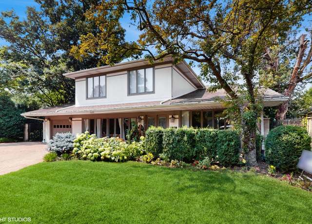 Property at 500 Auvergne Pl, River Forest, IL 60305, 5 beds, 3.5 baths