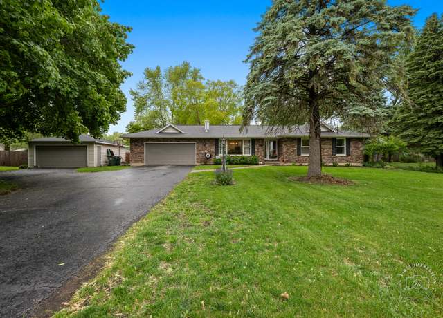 Property at 17 S Cypress Dr, Bristol, IL 60512, 3 beds, 2 baths