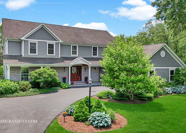 Property at 39W831 Hoeweed Ln, St. Charles, IL 60175, 4 beds, 3.5 baths