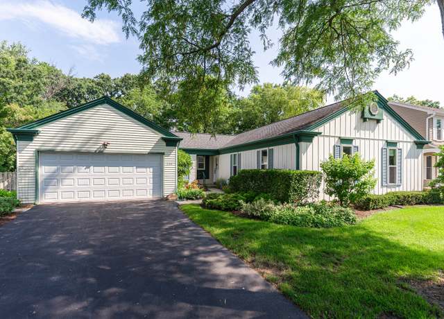 Property at 729 Hickory Ln, Carol Stream, IL 60188, 4 beds, 2 baths