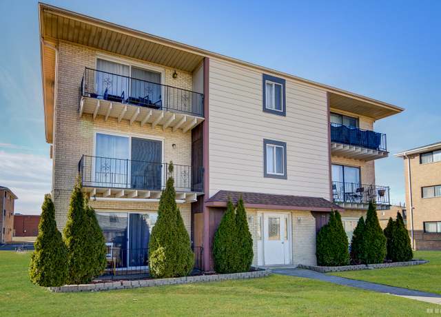 Property at 7315 W 85th Pl Unit 2A, Bridgeview, IL 60455, 2 beds, 1 bath