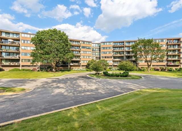 Property at 101 Bar Harbour Rd Unit 3C, Schaumburg, IL 60193, 3 beds, 2 baths