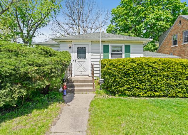 Property at 541 W Indiana St, Wheaton, IL 60187, 2 beds, 1.5 baths