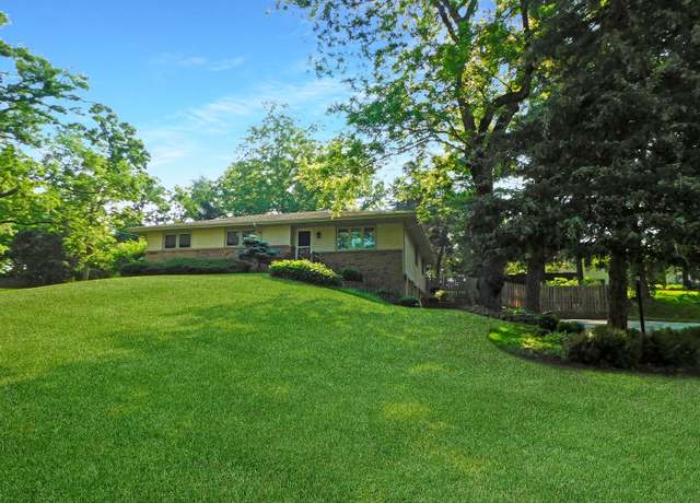Property at 10282 Ray Dr, Roscoe, IL 61073, 3 beds, 2.5 baths