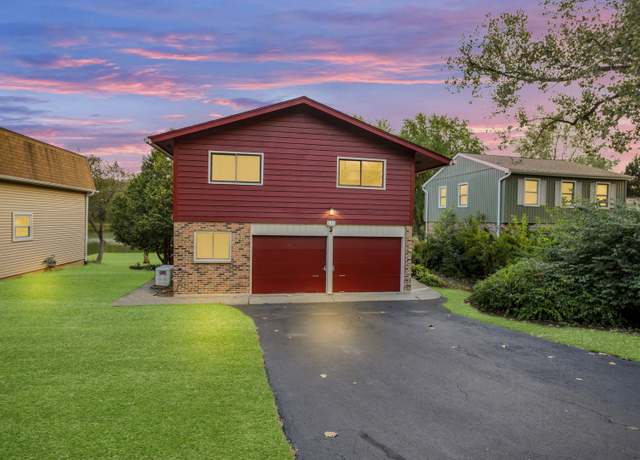 Property at 137 Hilltop Dr, Lake In The Hills, IL 60156, 3 beds, 3 baths