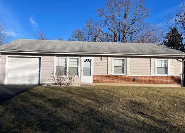 Property at 106 Davis Ct, Bolingbrook, IL 60440, 3 beds, 1 bath