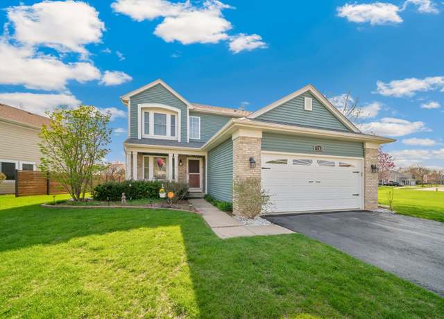 Property at 1282 Berkshire Ln, Grayslake, IL 60030, 4 beds, 3.5 baths