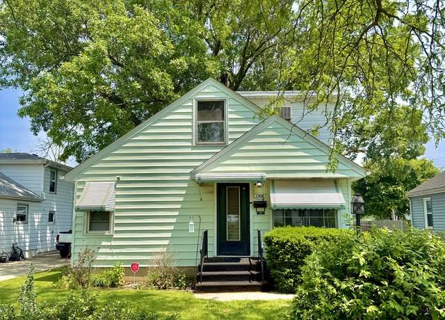 Property at 1308 Waverly Pl, Joliet, IL 60435, 5 beds, 1 bath