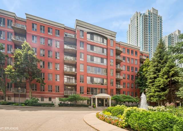 Property at 400 N Clinton St #704, Chicago, IL 60654, 2 beds, 2 baths