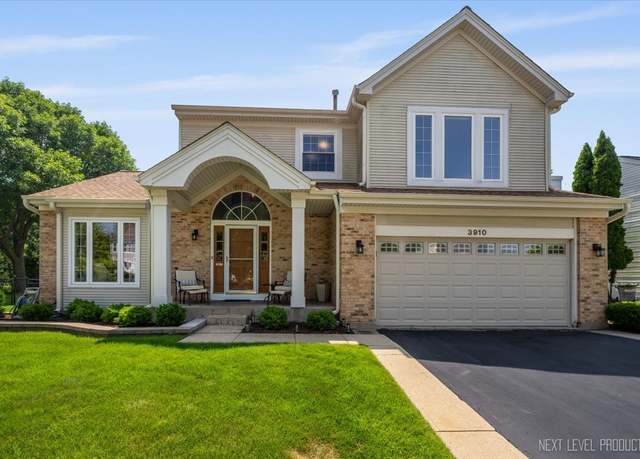Property at 3910 Blackberry Dr, Lake In The Hills, IL 60156, 3 beds, 2.5 baths